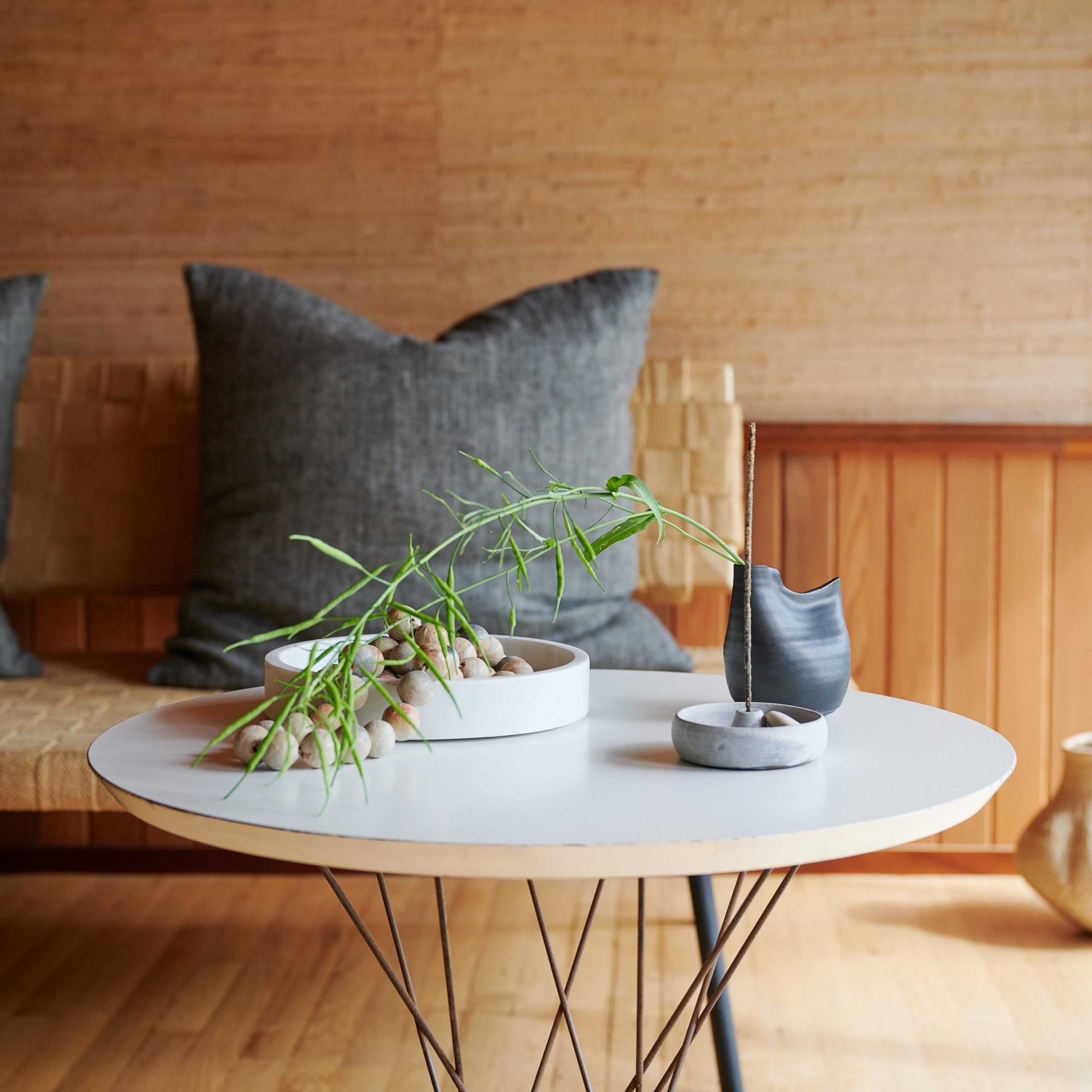 Classic Black Decorative Vase for Everyday Home Styling - Image 12