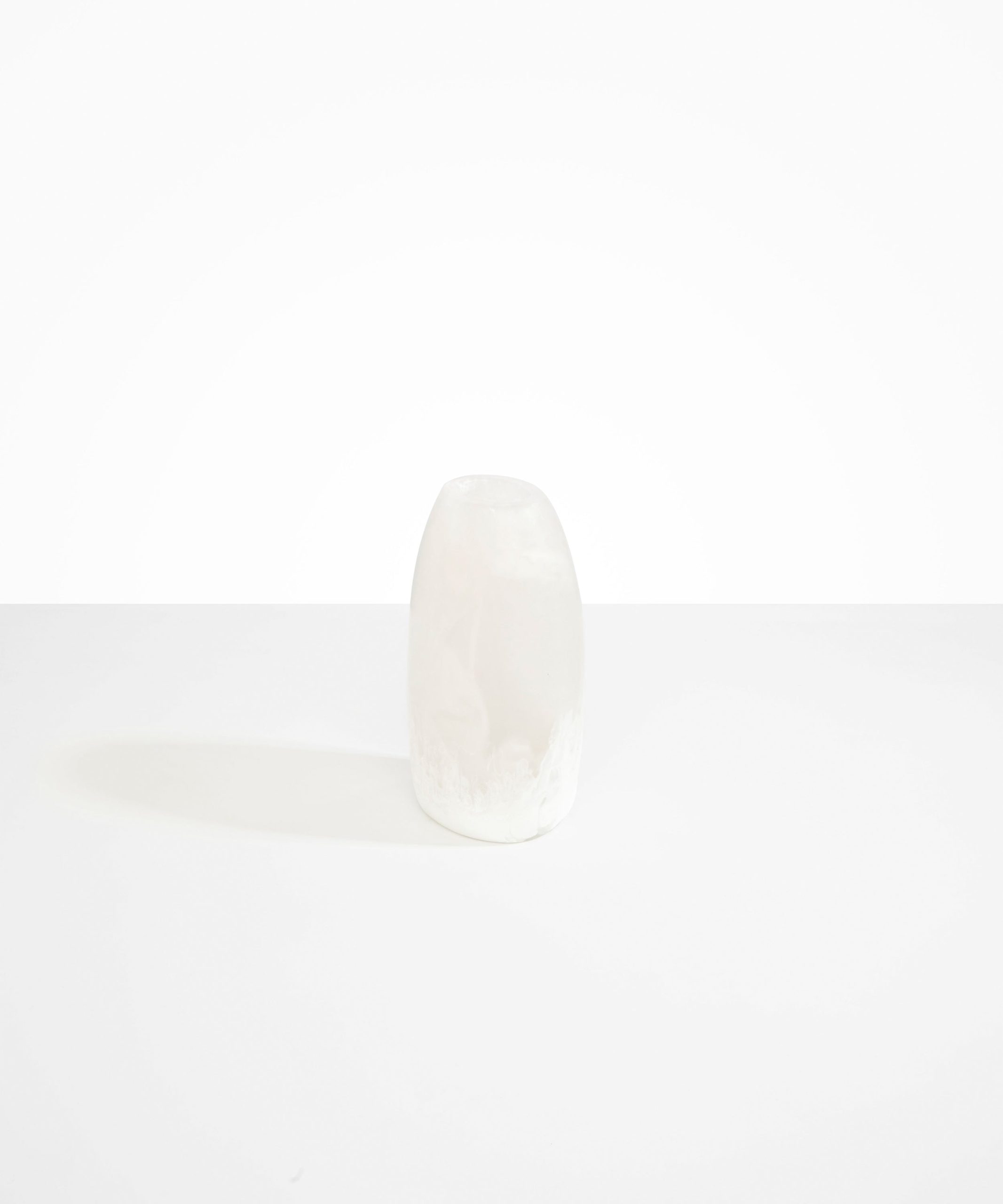 Timeless Decorative Vase for Everyday Home Styling - Image 8