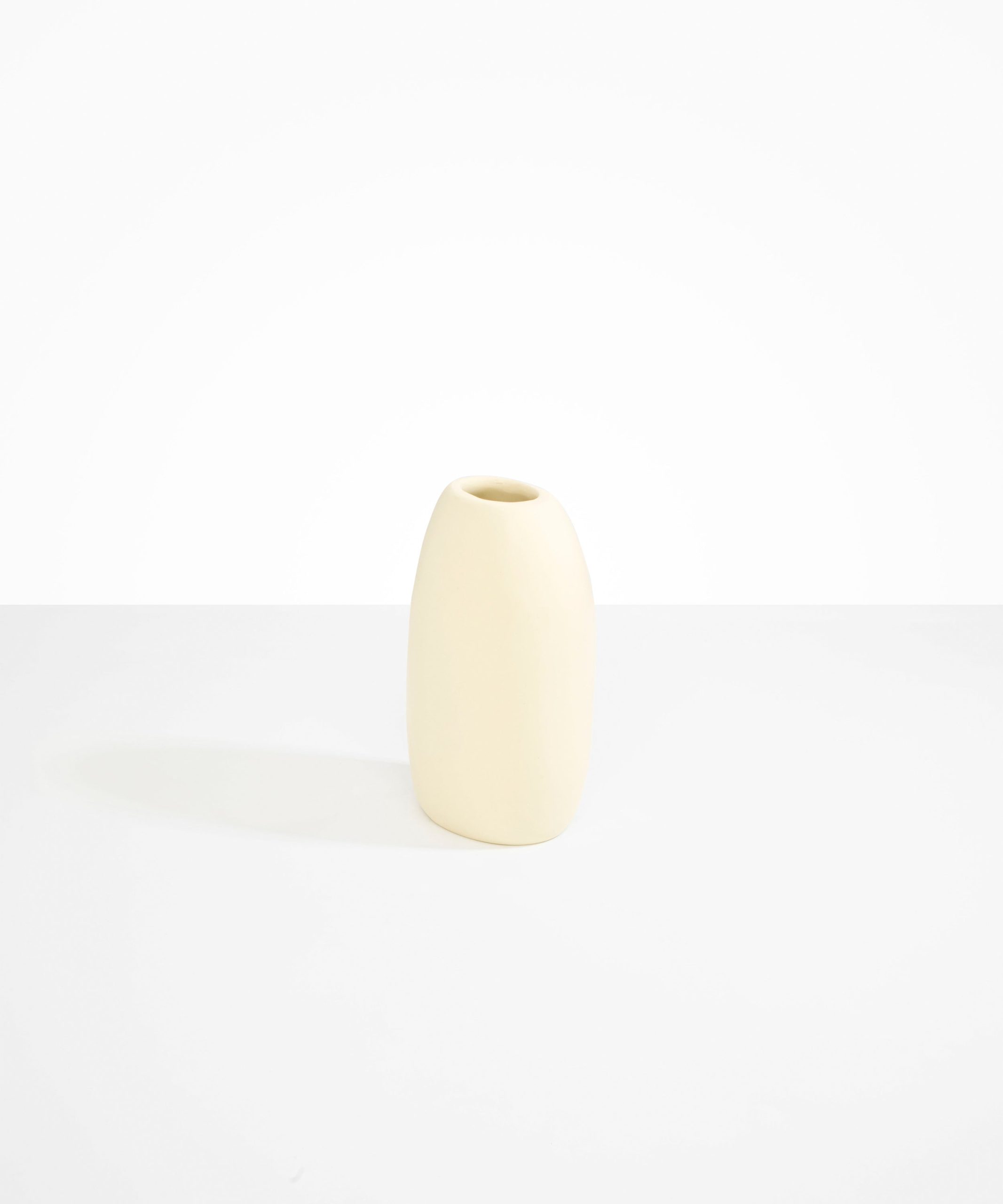Timeless Decorative Vase for Everyday Home Styling - Image 11