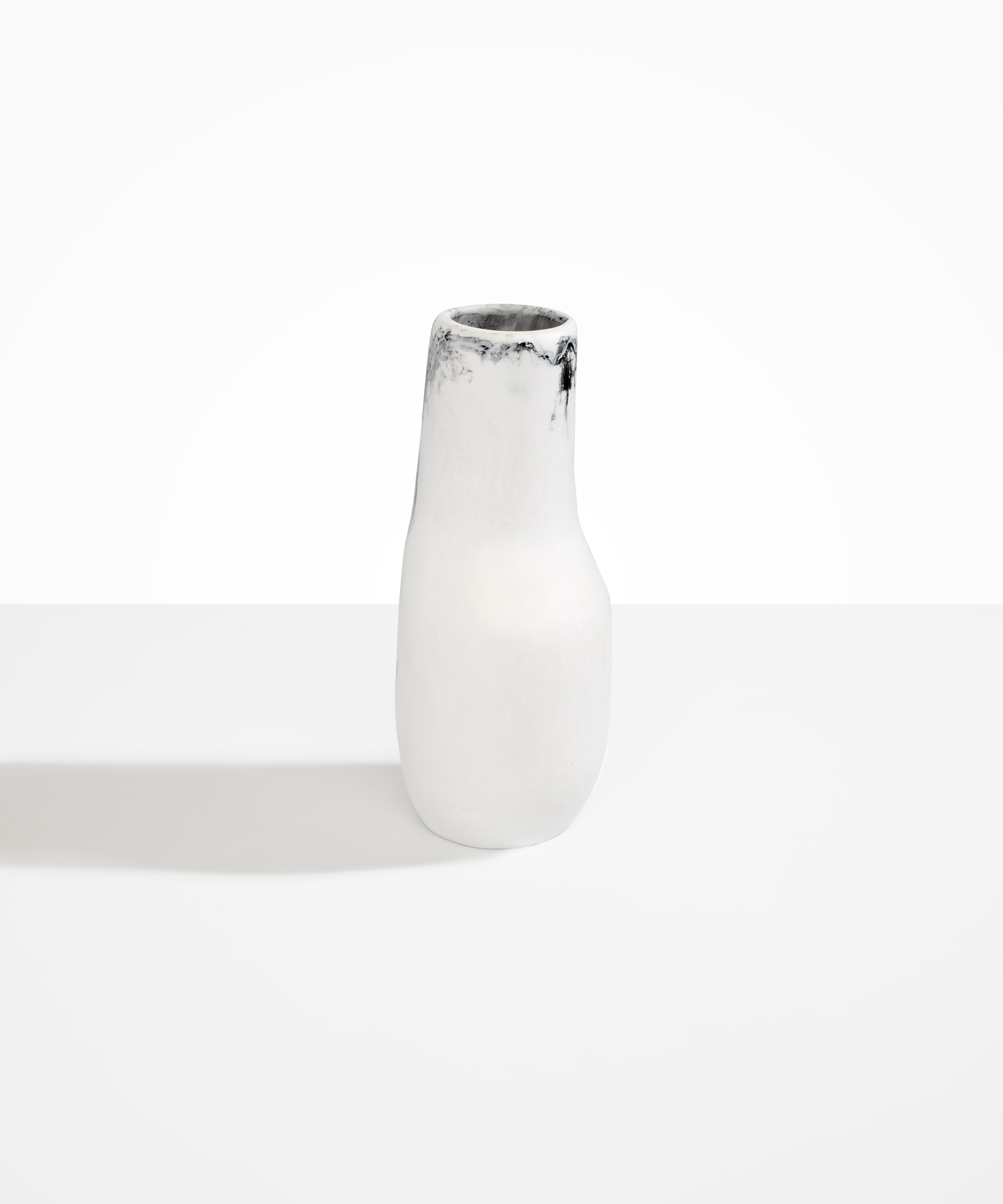 Refined Decorative Vase for Everyday Home Styling Style 5 - Image 5