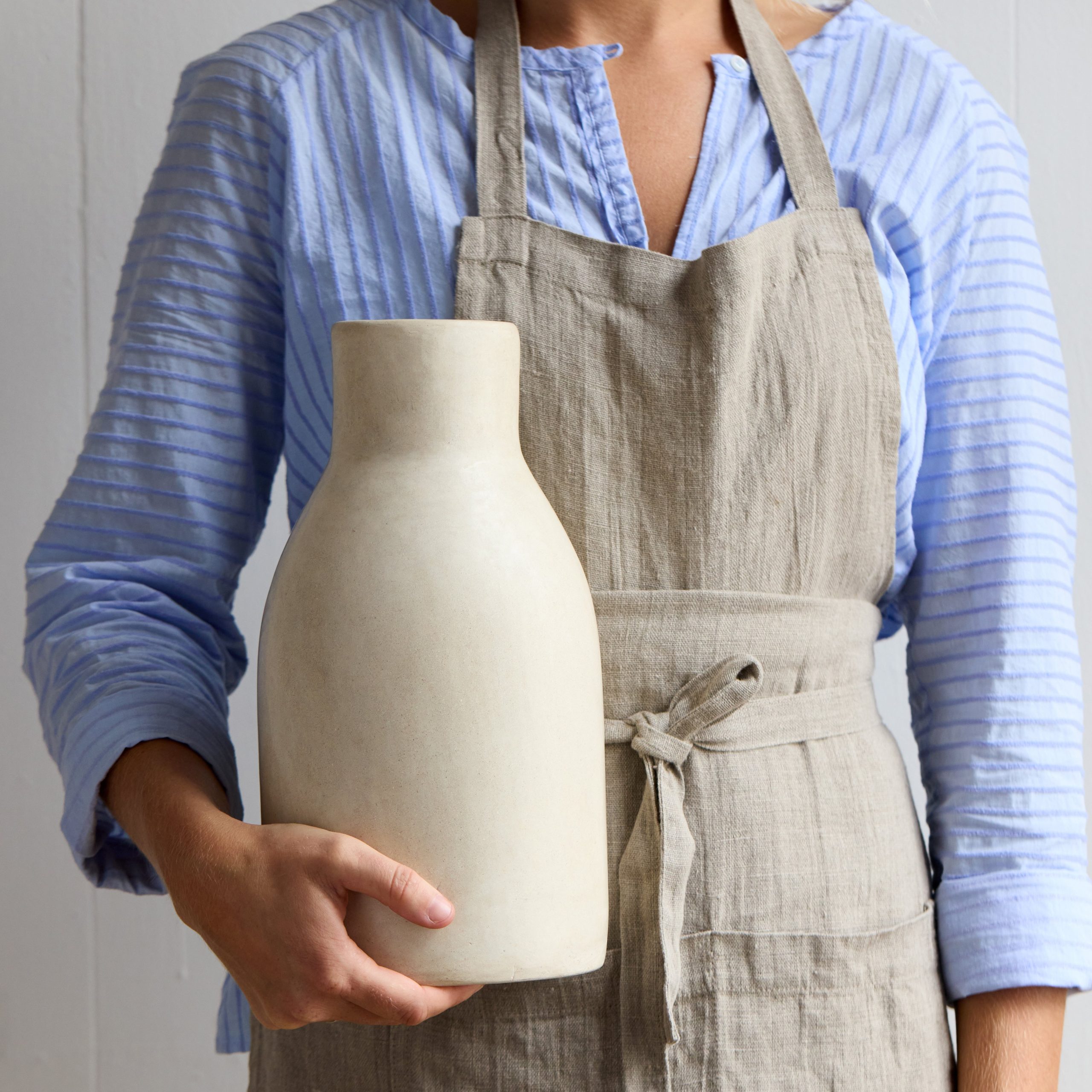 Textured Ivory Decorative Vase for Everyday Home Styling - Image 5