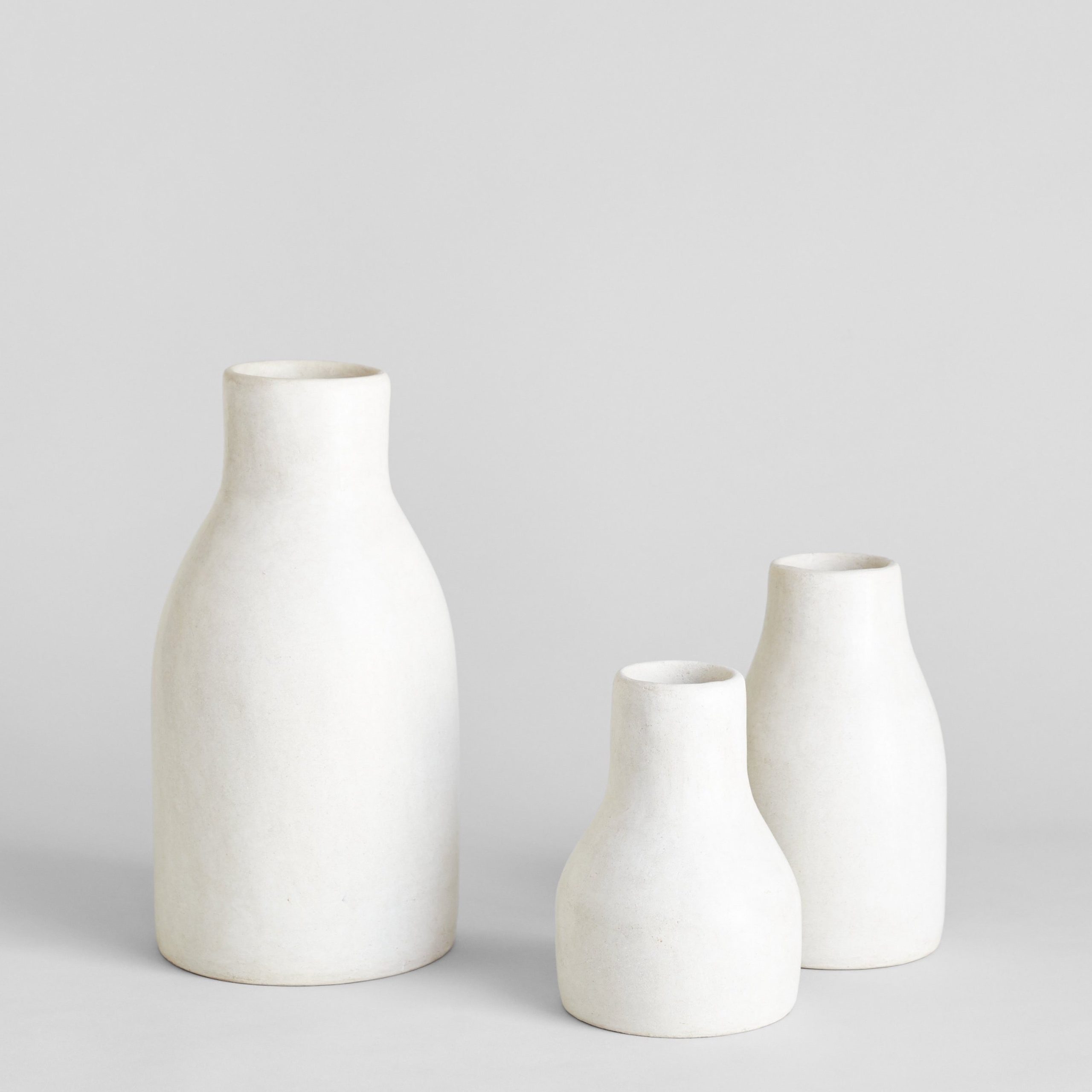 Textured Ivory Decorative Vase for Everyday Home Styling - Image 2