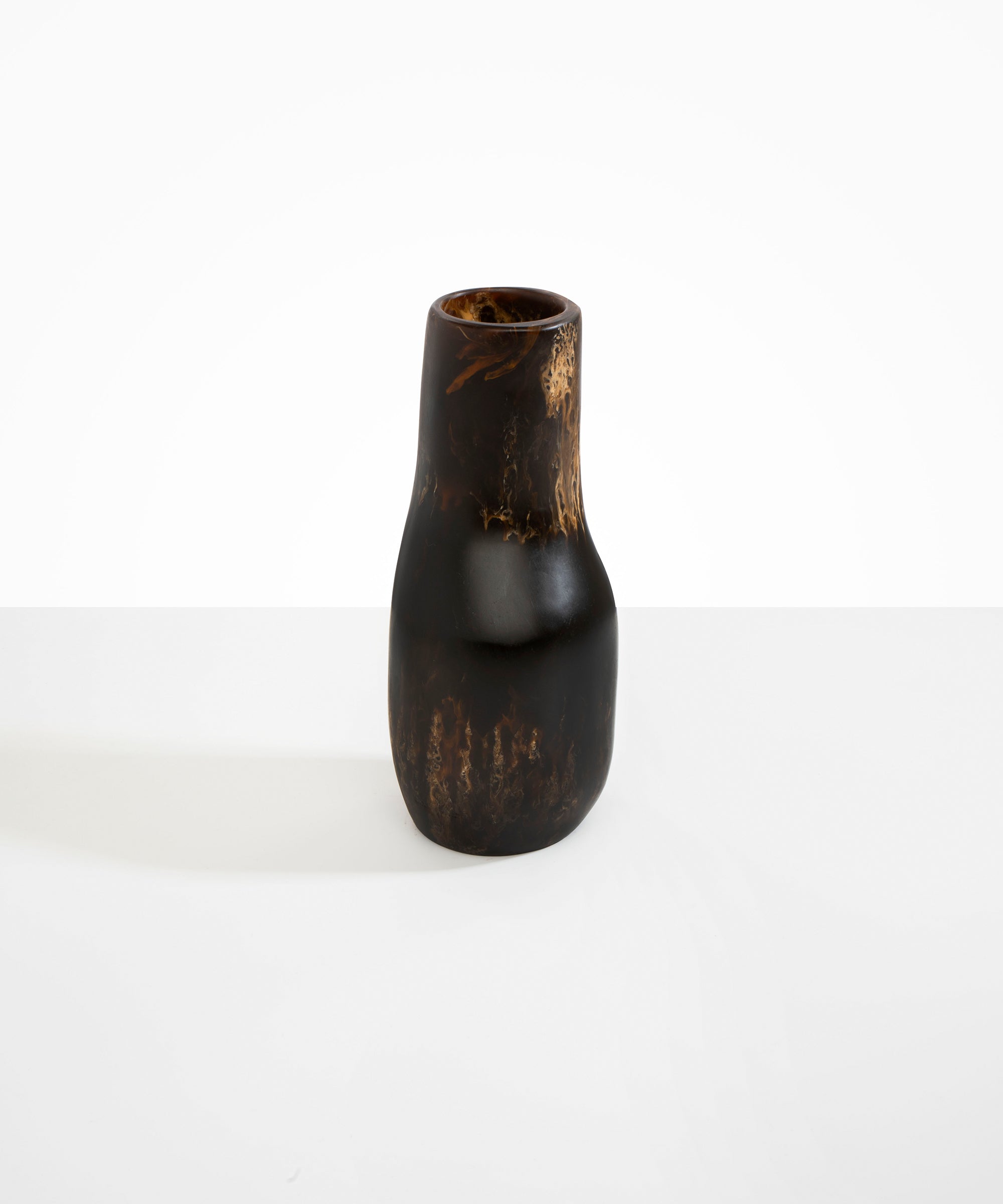 Refined Decorative Vase for Everyday Home Styling Style 5 - Image 2