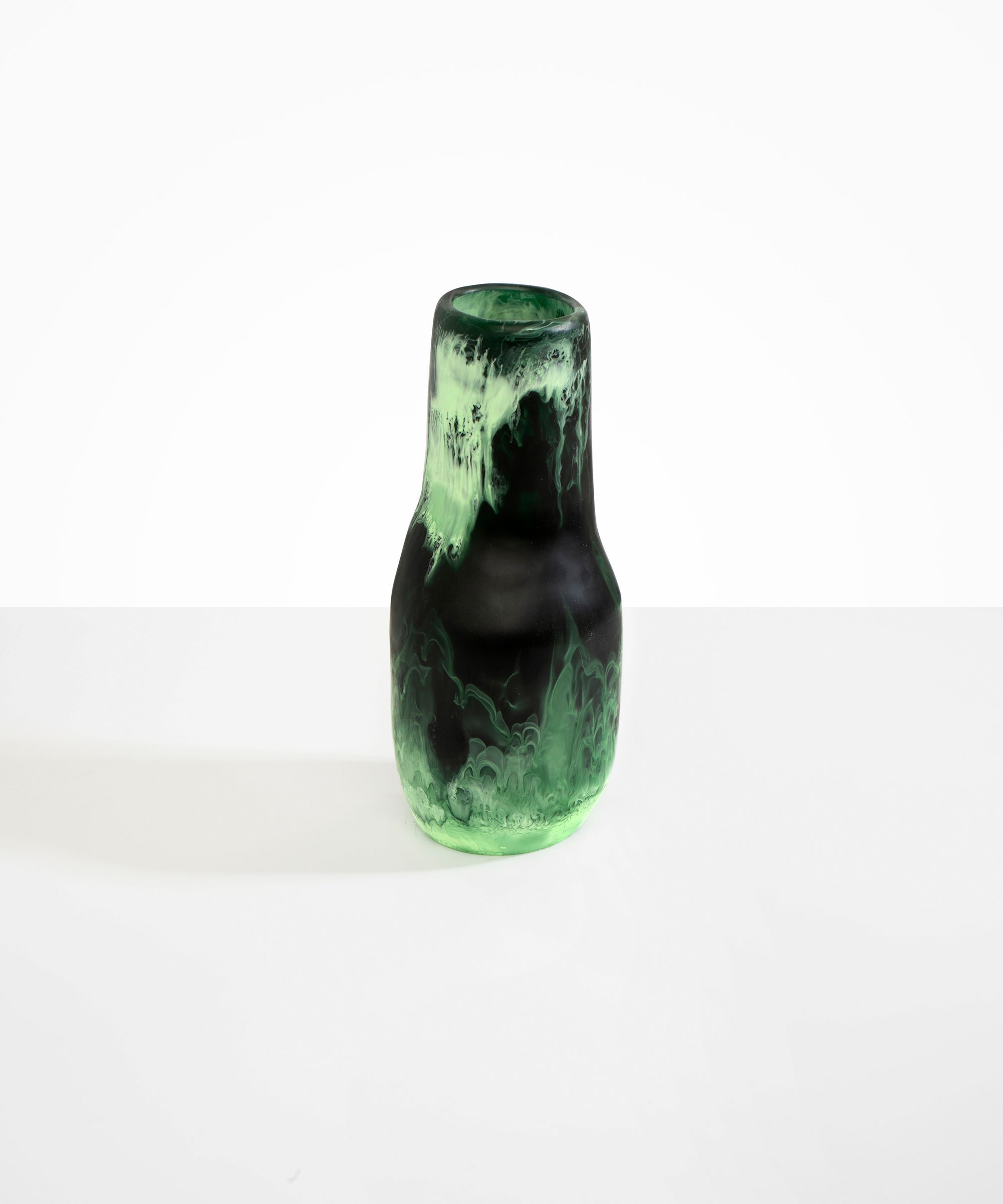 Refined Decorative Vase for Everyday Home Styling Style 5 - Image 3