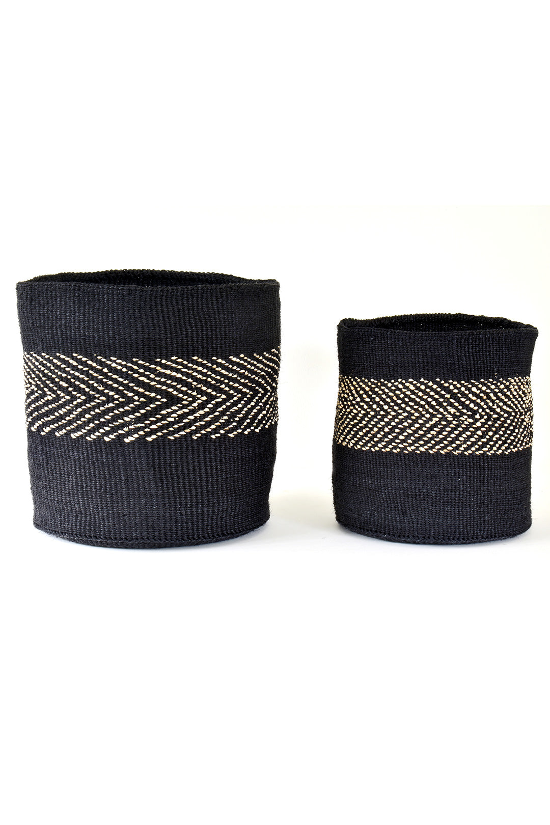 2-Piece Large Arrow Banana Fiber and Sisal Baskets - Image 2